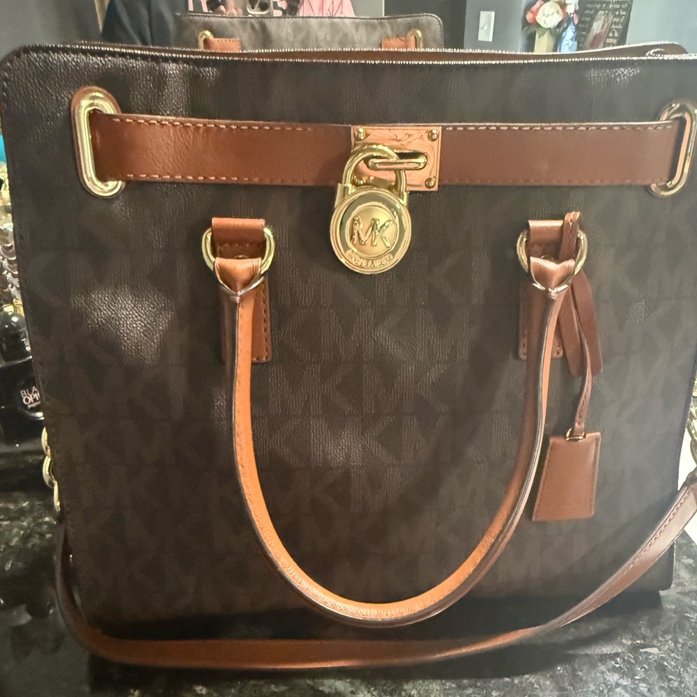 NWT MK Large Hamilton purse with matching wallet - Picture 7 of 11